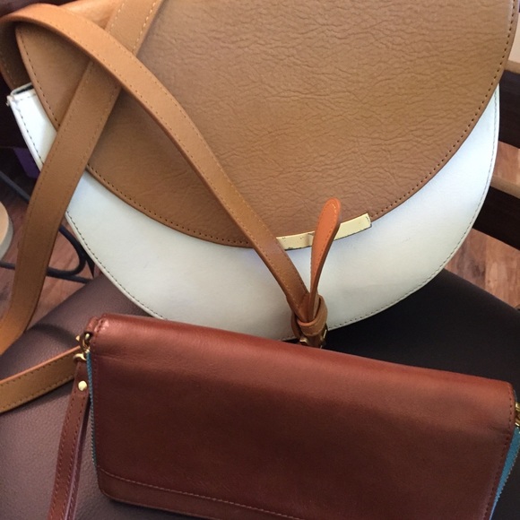 Silpada Handbags - 👠 Leather Silpada Crossbody